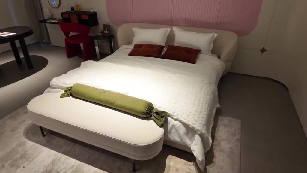 ห้องนอน หัวเตียง & ข้างเตียง พื้นที่จัดเก็บ